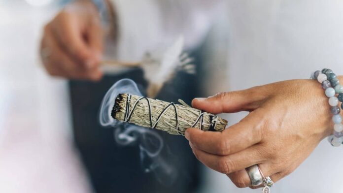 este-detalhe-simples-em-sua-parede-pode-mudar-toda-a-energia-da-casa este-detalhe-simples-em-sua-parede-pode-mudar-toda-a-energia-da-casa