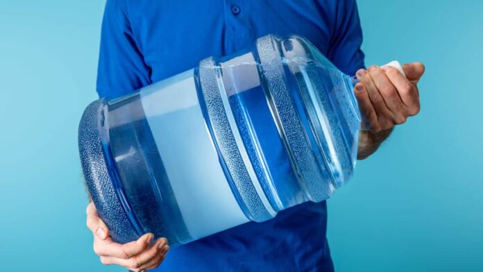 essa-tecnologia-‘aposenta’-os-garrabons-e-muda-o-caminho-para-consumir-agua-em-casa essa-tecnologia-‘aposenta’-os-garrabons-e-muda-o-caminho-para-consumir-agua-em-casa