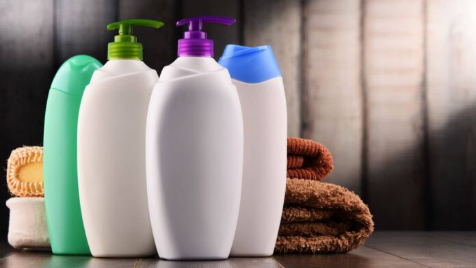 reduza-a-queda-de-cabelo-em-quatro-semanas-com-shampoo-fortalecedor reduza-a-queda-de-cabelo-em-quatro-semanas-com-shampoo-fortalecedor