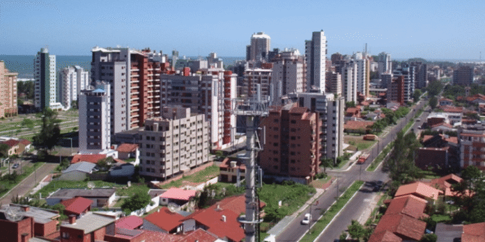 litoral-gaucho-oferece-mar-cristalino,-seguranca-e-culinaria-variada litoral-gaucho-oferece-mar-cristalino,-seguranca-e-culinaria-variada