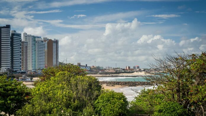 cidade-litoranea-brasileira-se-destaca-por-aliar-natureza,-cultura-e-bem-estar cidade-litoranea-brasileira-se-destaca-por-aliar-natureza,-cultura-e-bem-estar