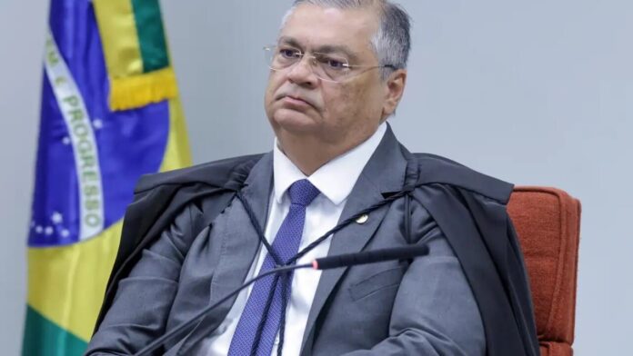 dino-confirma-liberacao-de-alteracoes-de-ramagem-e-eduardo-para-substitutos-e-recusa-novo-prazo-para-zambelli dino-confirma-liberacao-de-alteracoes-de-ramagem-e-eduardo-para-substitutos-e-recusa-novo-prazo-para-zambelli