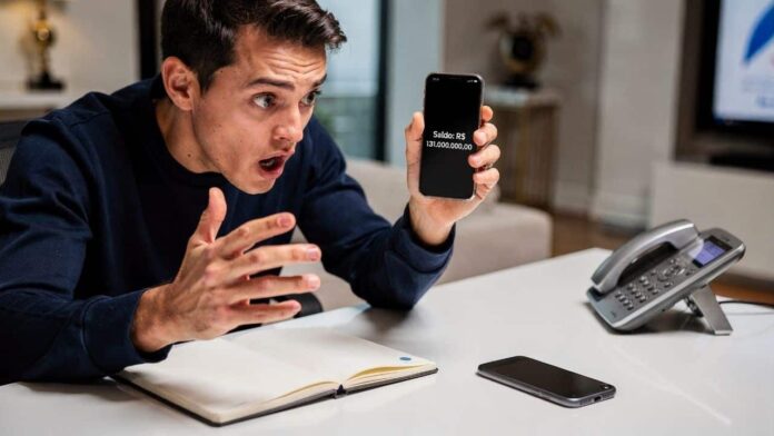deposito-errado-de-r$-131-milhoes-faz-homem-devolver-tudo-e-sair-no-prejuizo deposito-errado-de-r$-131-milhoes-faz-homem-devolver-tudo-e-sair-no-prejuizo